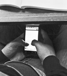 0-Sneaky-hands-Web1