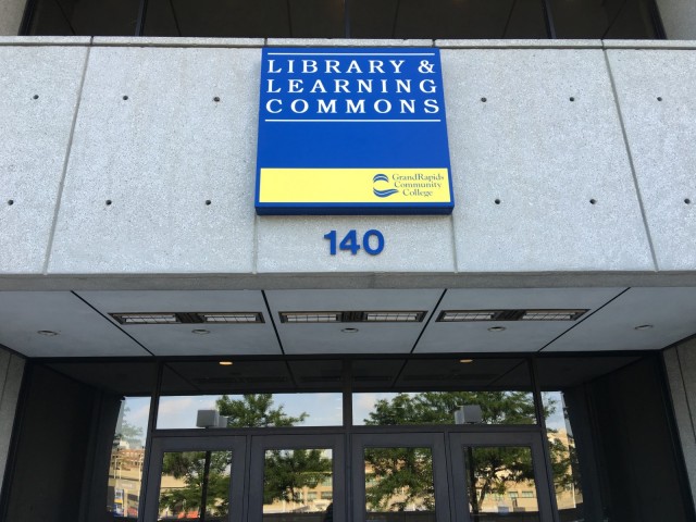 GRCC-library-17