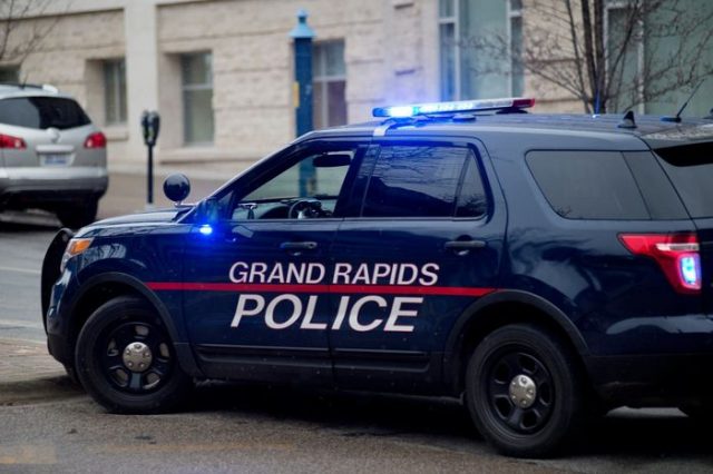 US-NEWS-GRAND-RAPIDS-POLICE-SEARCH-FOR-MLI.jpg