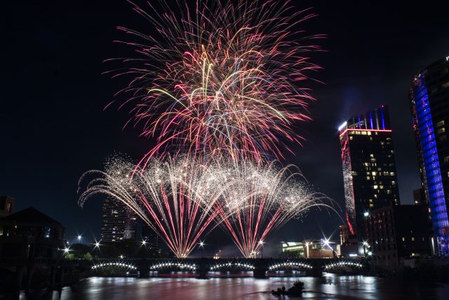 Collegiate Firework18