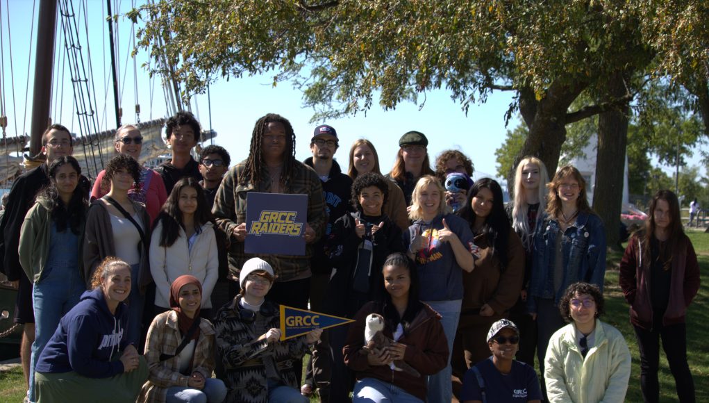 GRCC English and Science Students Attended the Detroit River Story Lab