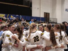 GRCC Women’s Volleyball extends winning streak in intense match against Kellogg Community College